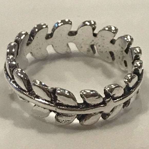 Silver Ring Size 6 Pura Vida Leaf Ring Green For Life Stackable - Picture 3 of 3